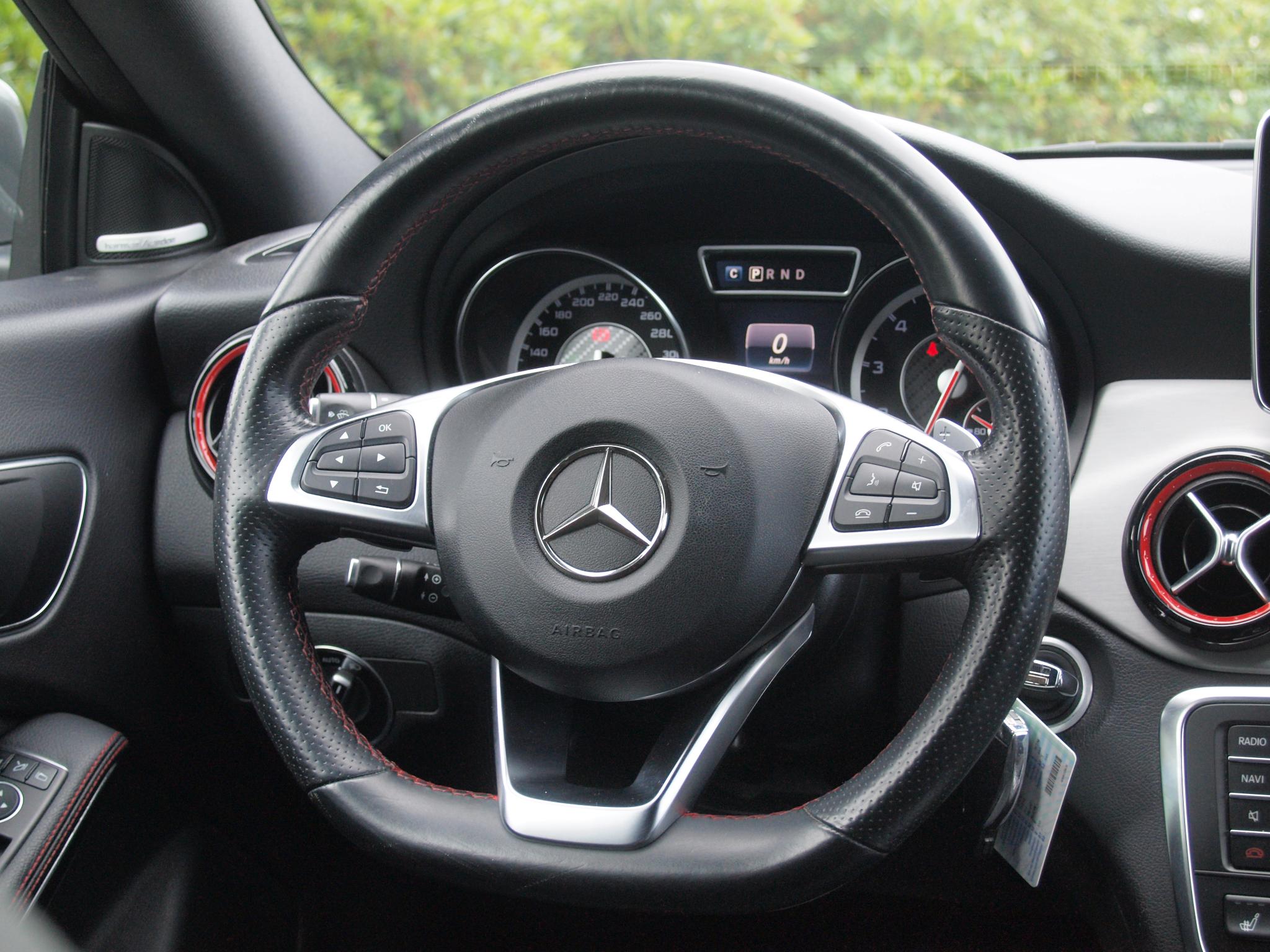 Foto van Mercedes-Benz AMG Cla 45