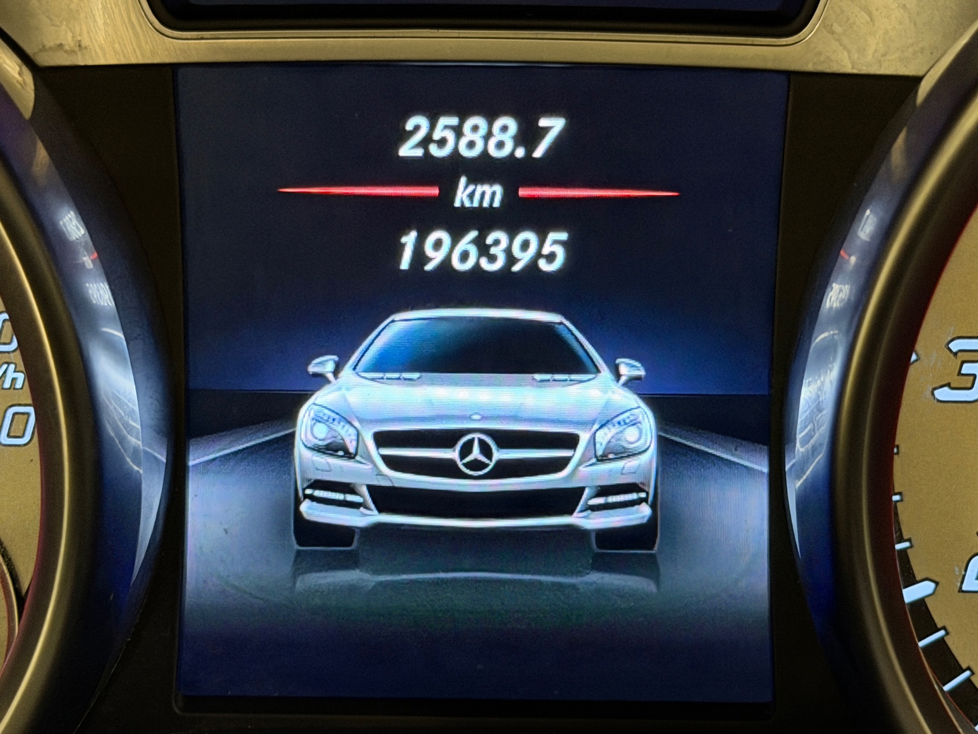 Foto van Mercedes-Benz SL 400
