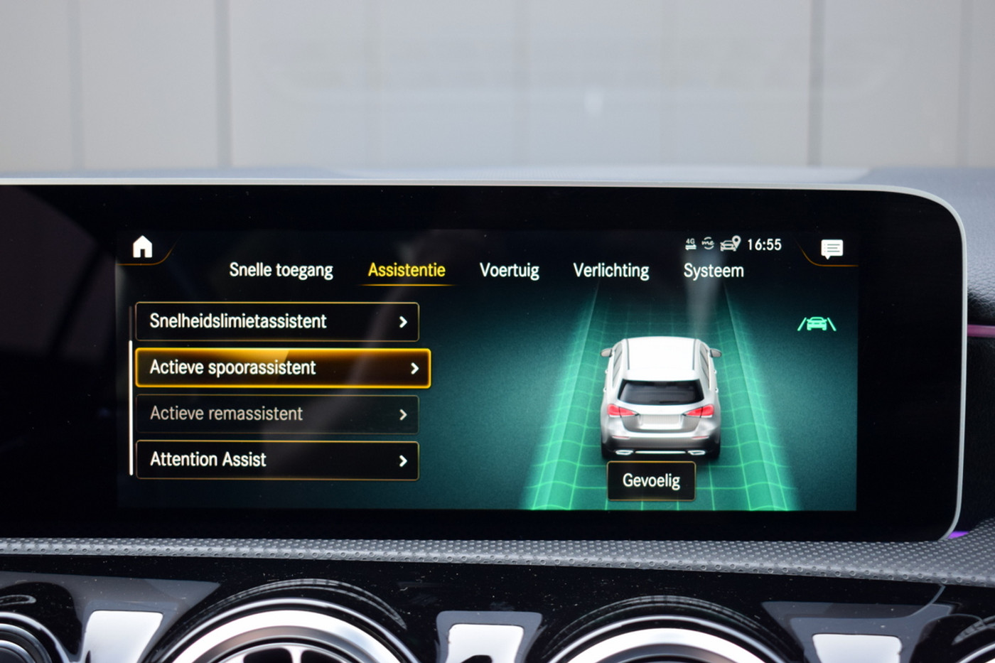 Foto van Mercedes-Benz A 180