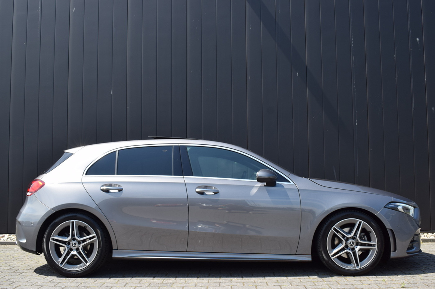 Foto van Mercedes-Benz A 180
