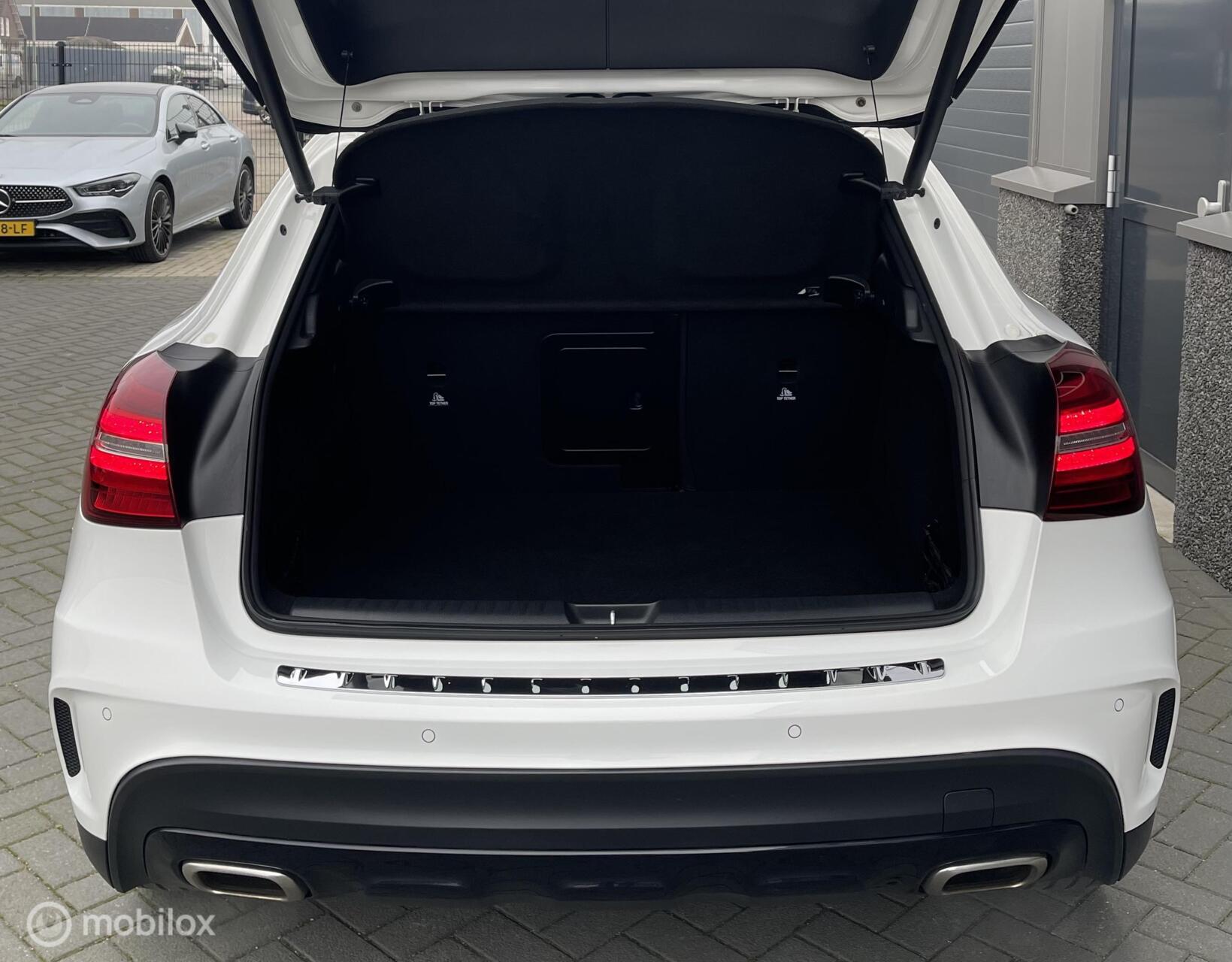 Foto van Mercedes-Benz Gla 180