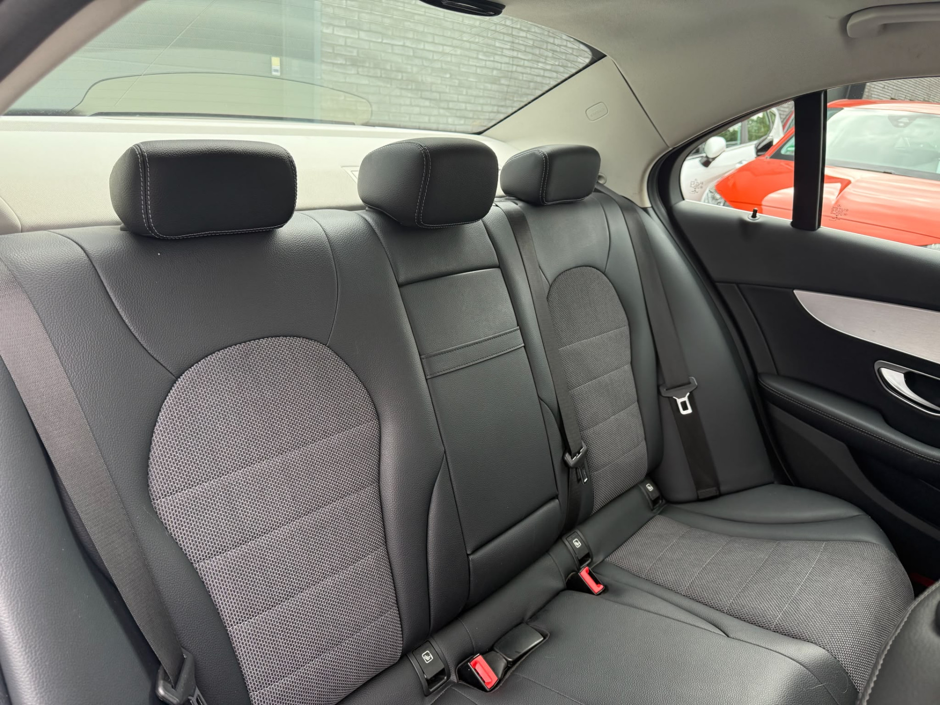 Foto van Mercedes-Benz C 200