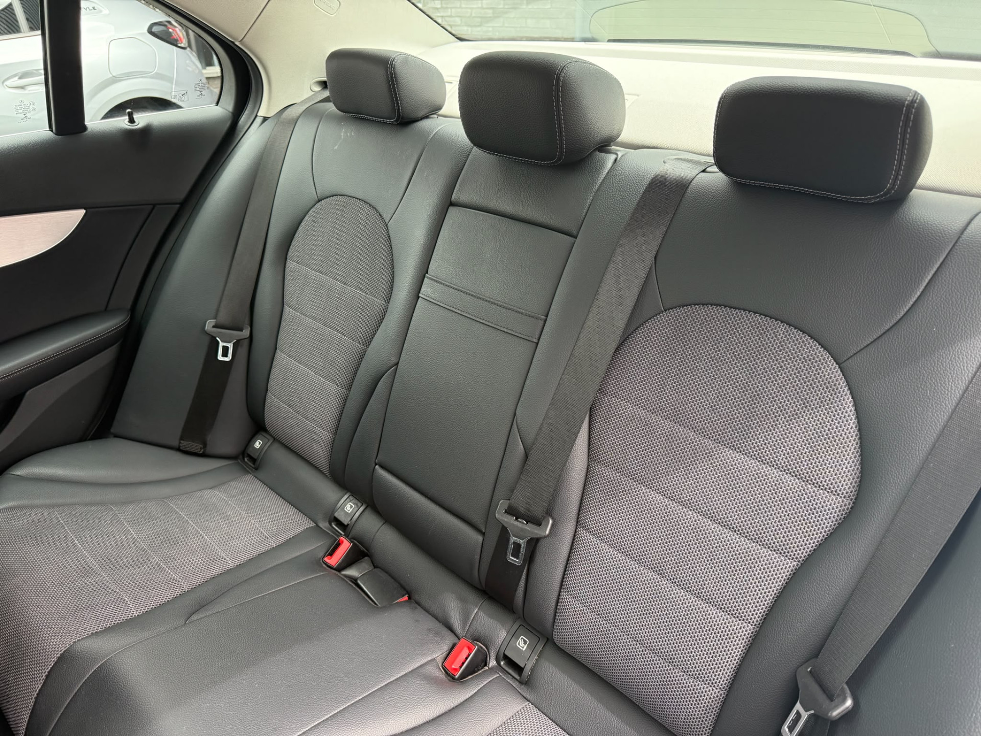 Foto van Mercedes-Benz C 200