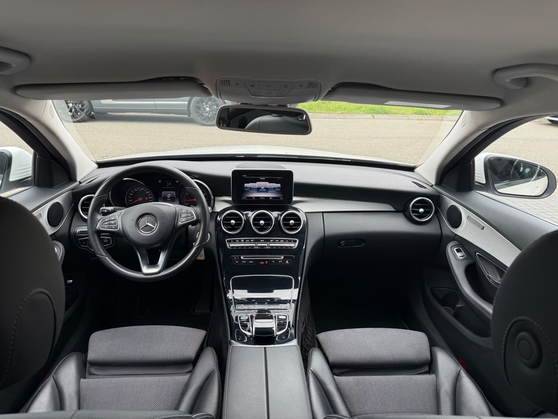 Foto van Mercedes-Benz C 200