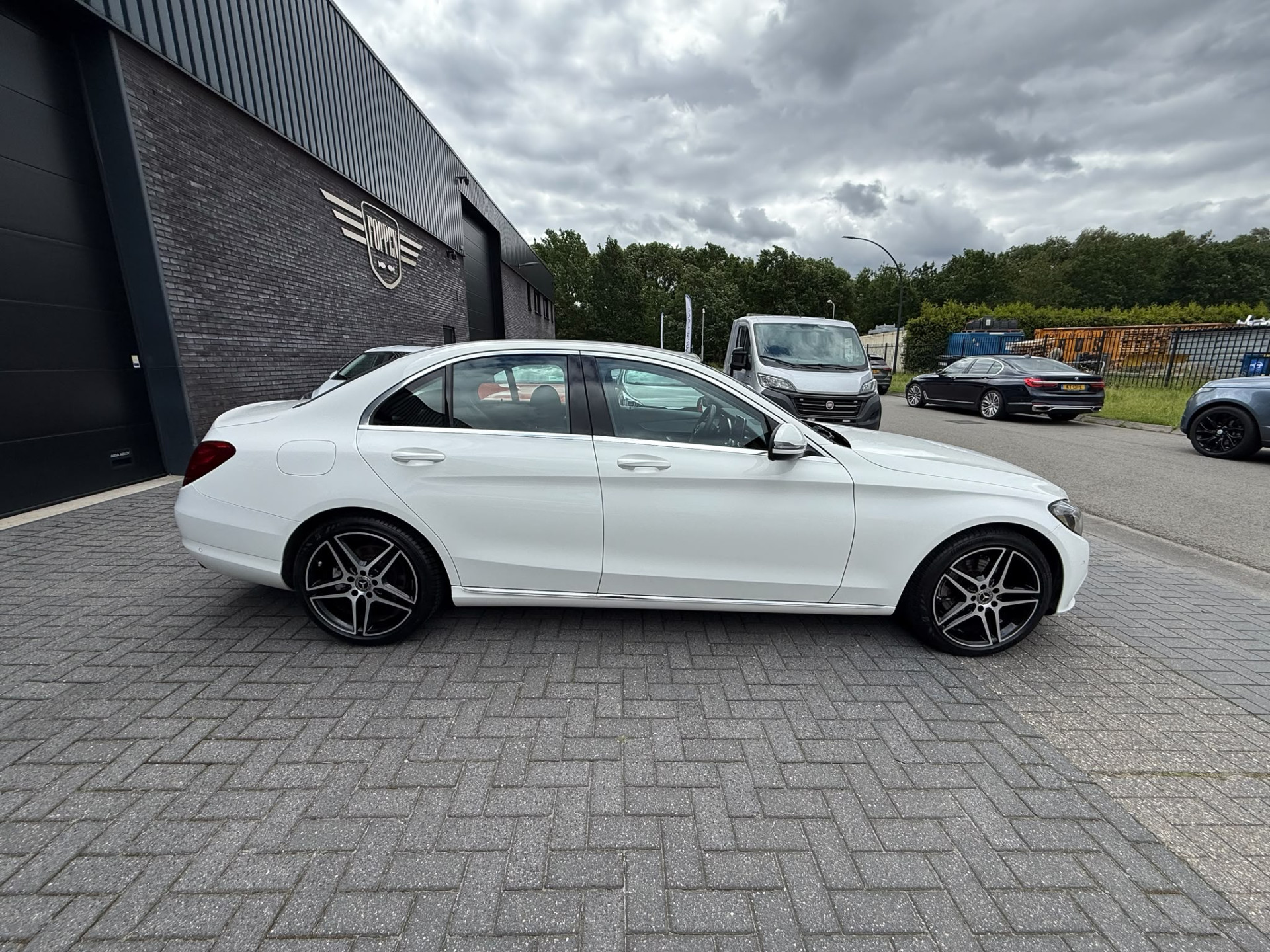 Foto van Mercedes-Benz C 200