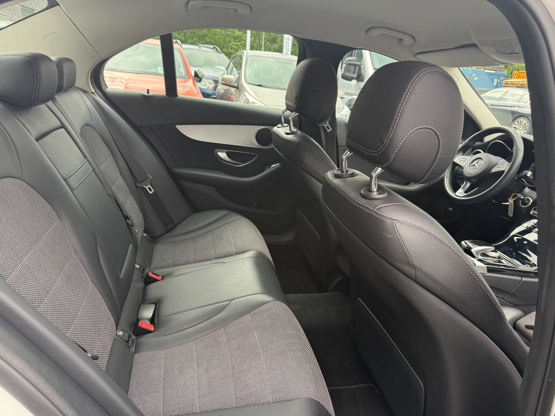 Foto van Mercedes-Benz C 200