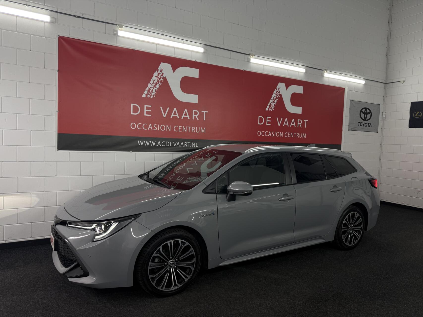 Toyota Corolla Touring Sports 1.8 Hybrid - VERKOCHT! 2019 - voorkant