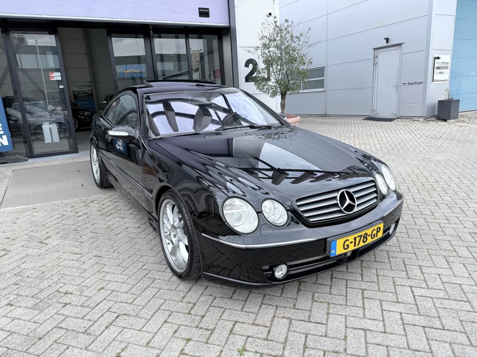Foto van Mercedes-Benz CL 500
