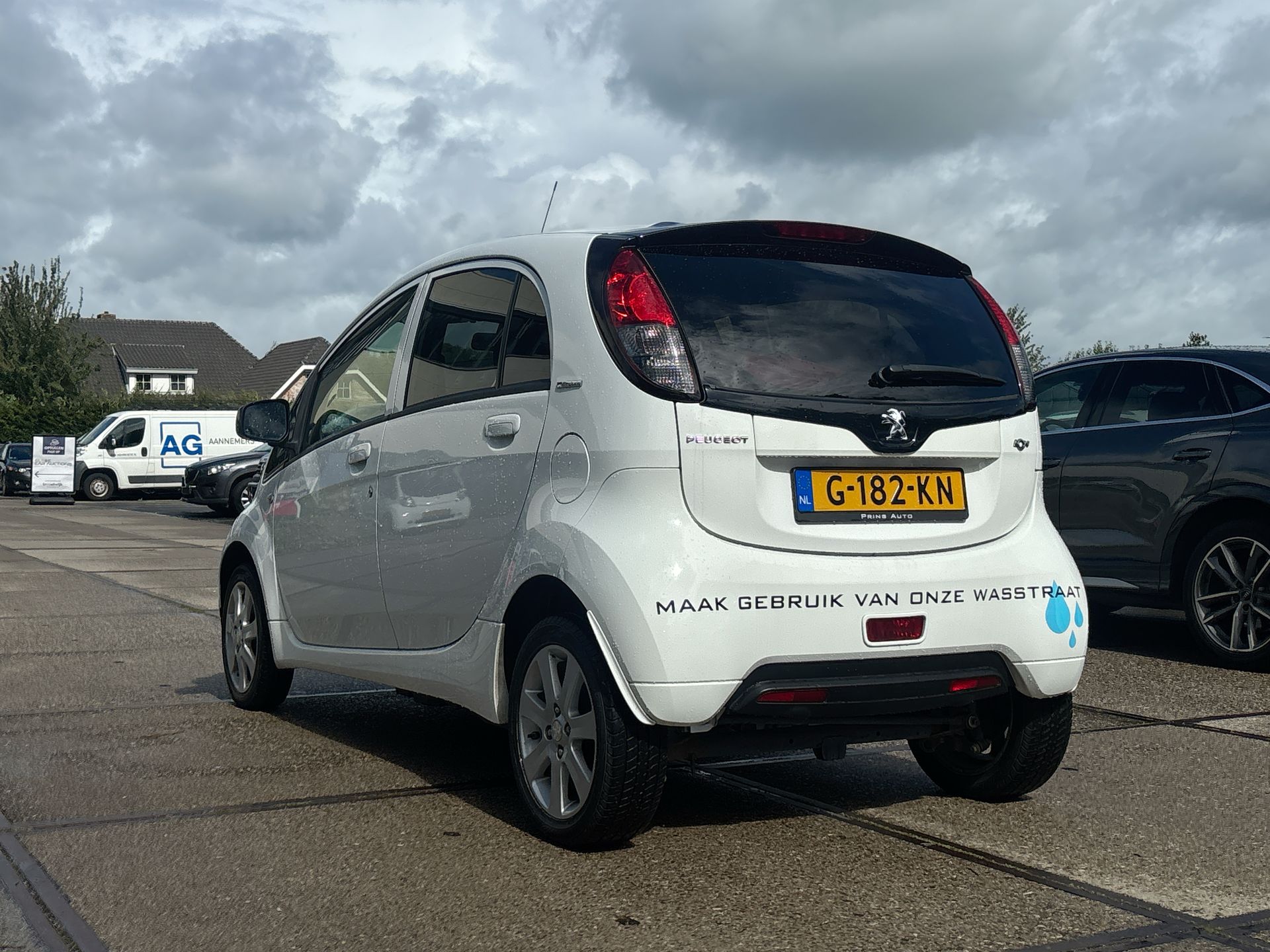 Foto van Peugeot Ion