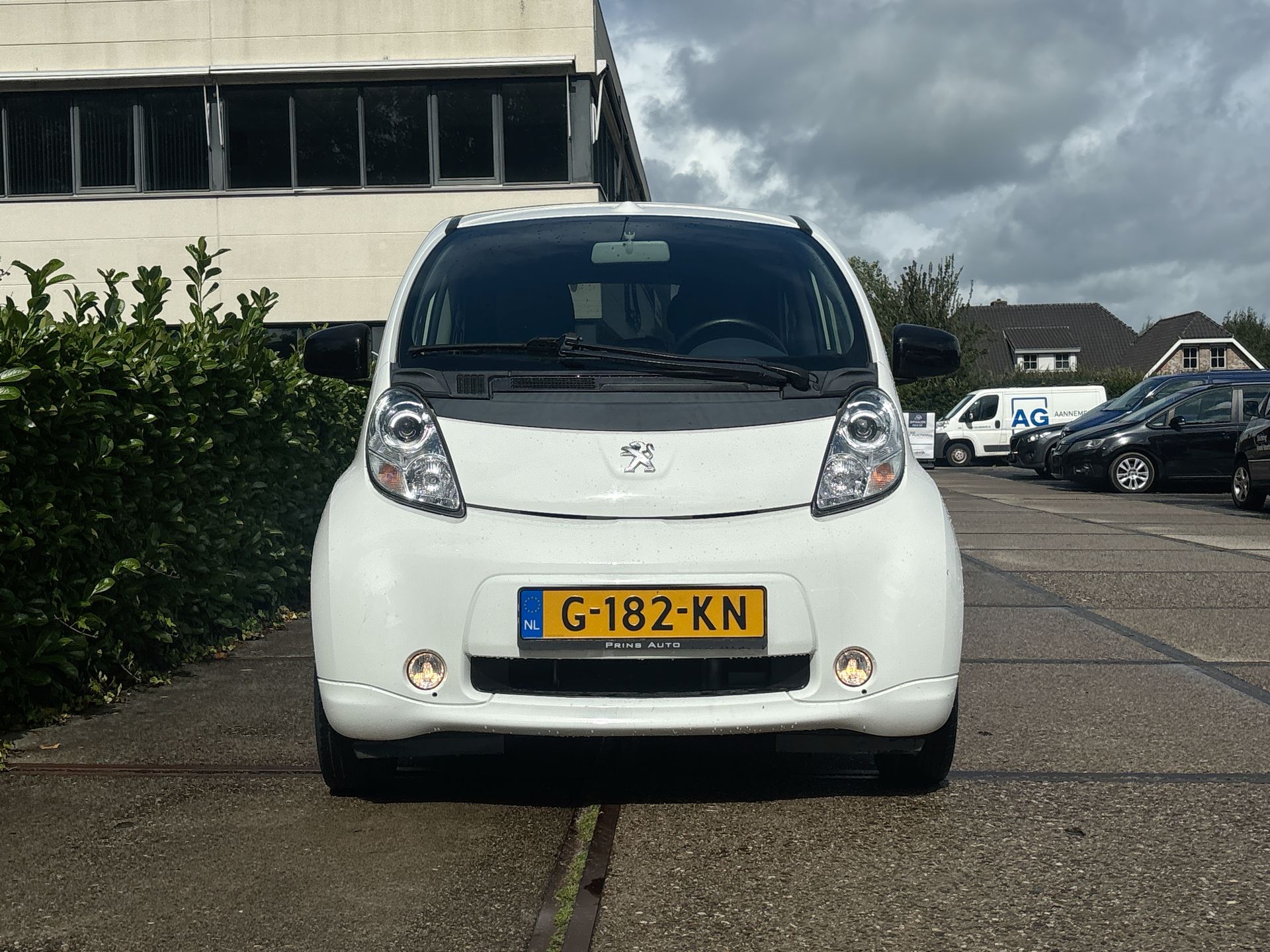 Foto van Peugeot Ion