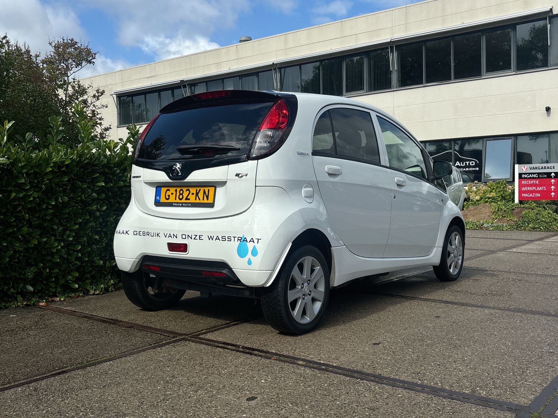 Foto van Peugeot Ion