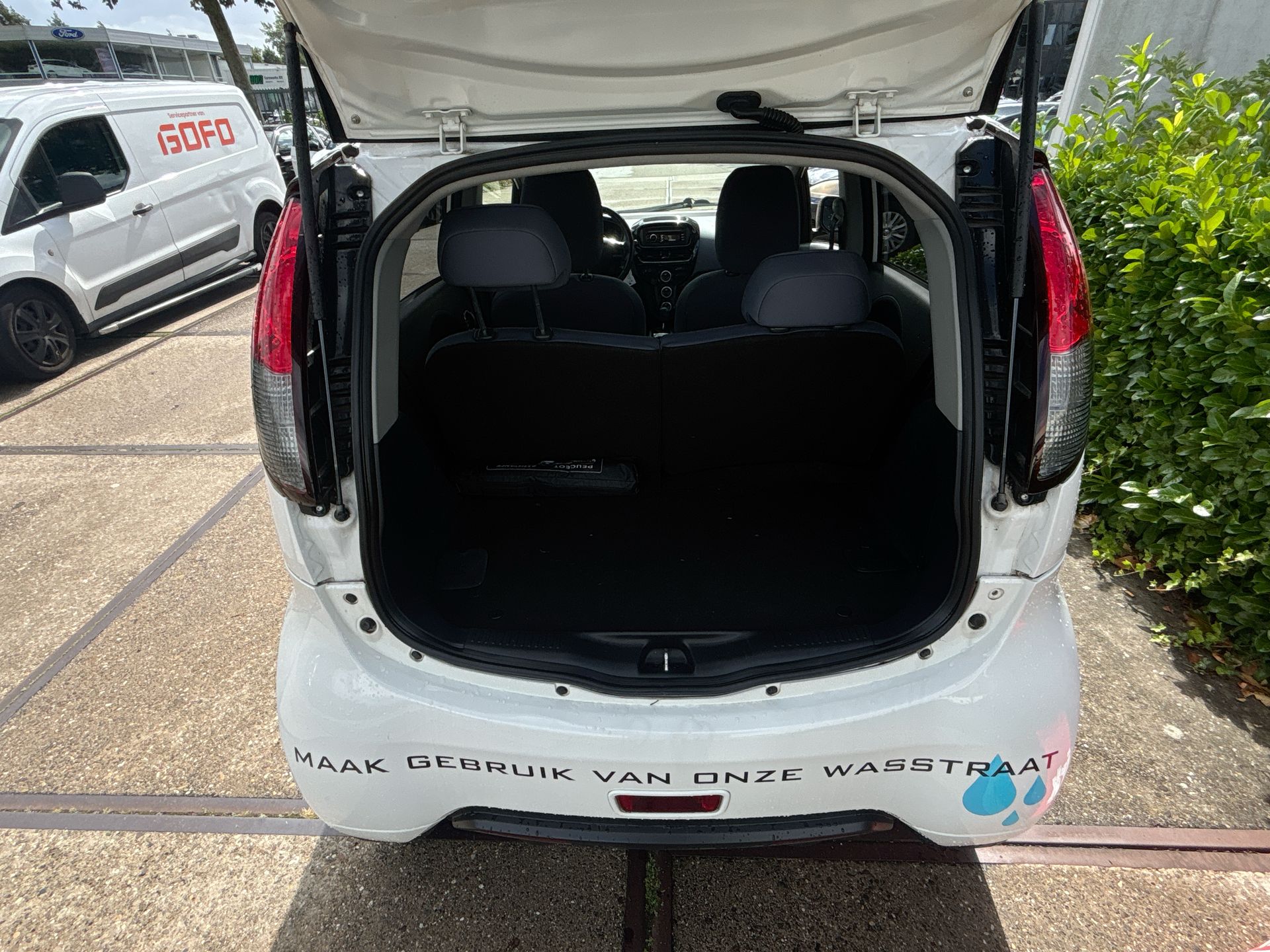 Foto van Peugeot Ion