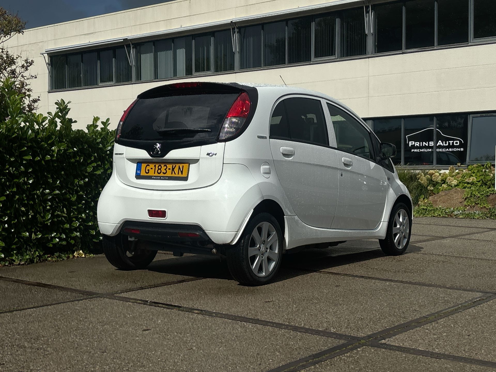 Foto van Peugeot Ion
