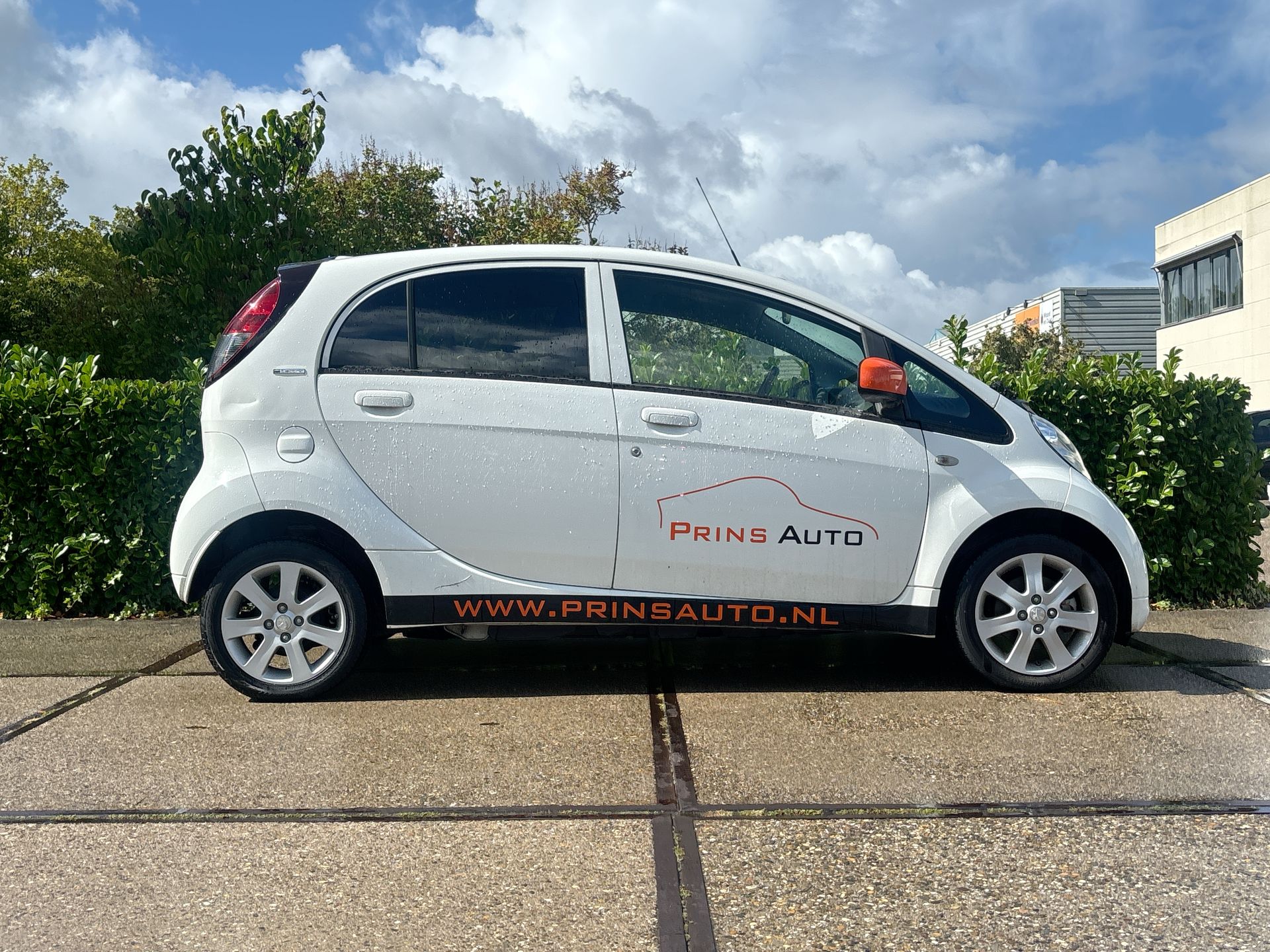 Foto van Peugeot Ion