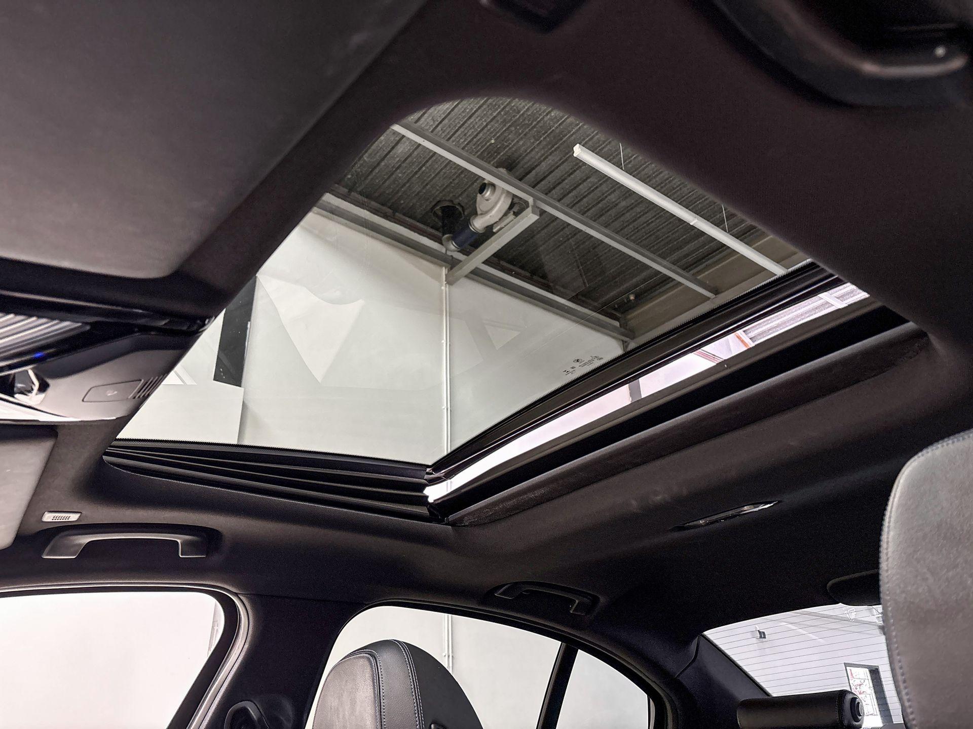 Foto van BMW 330i