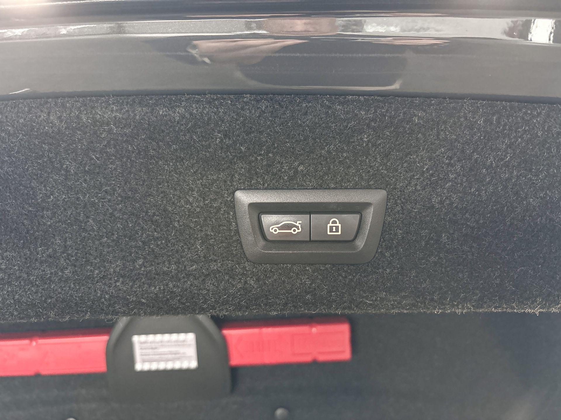 Foto van BMW 330i