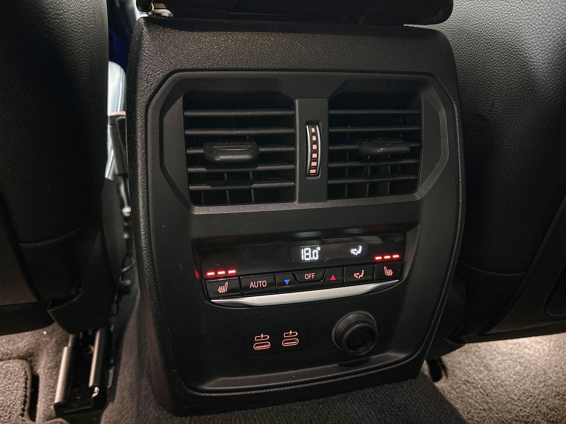 Foto van BMW 330i
