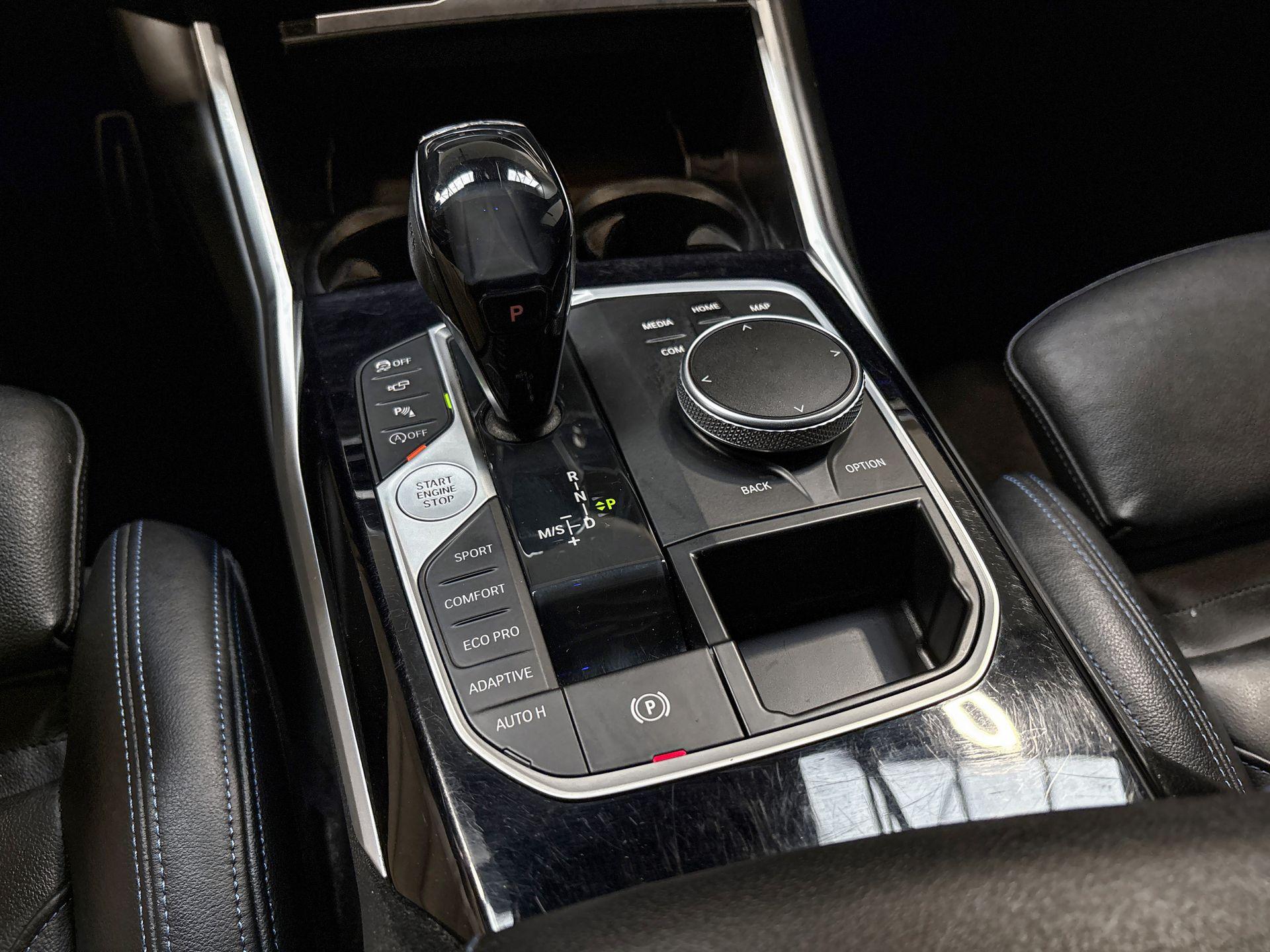Foto van BMW 330i