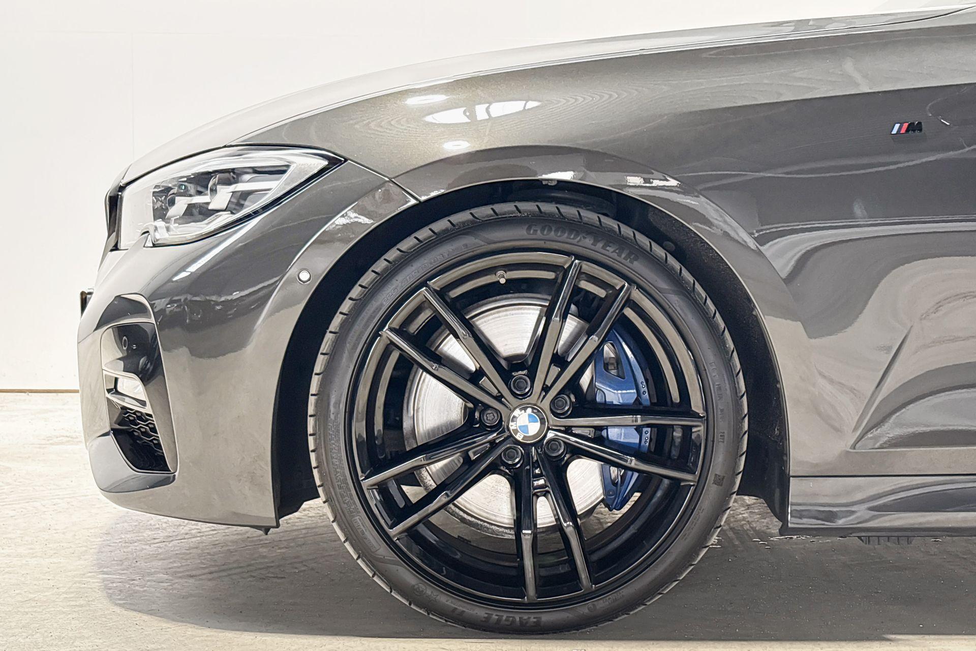 Foto van BMW 330i