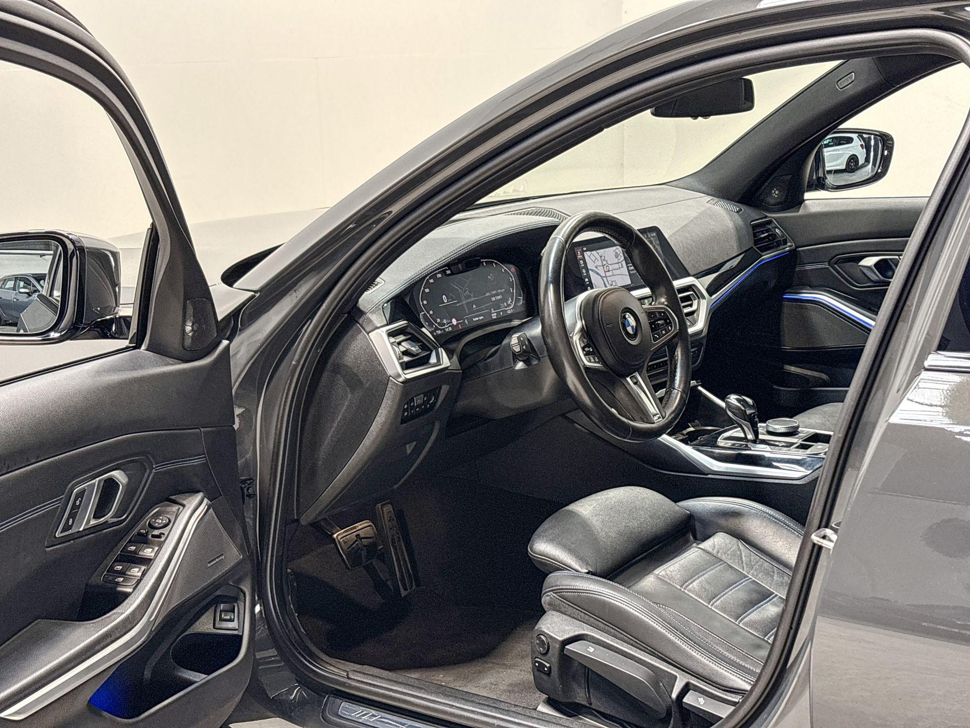 Foto van BMW 330i