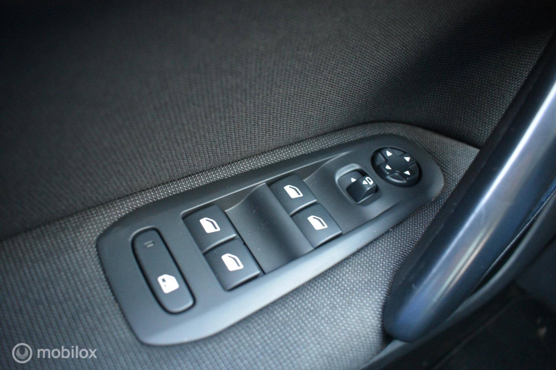 Foto van Peugeot 308 SW