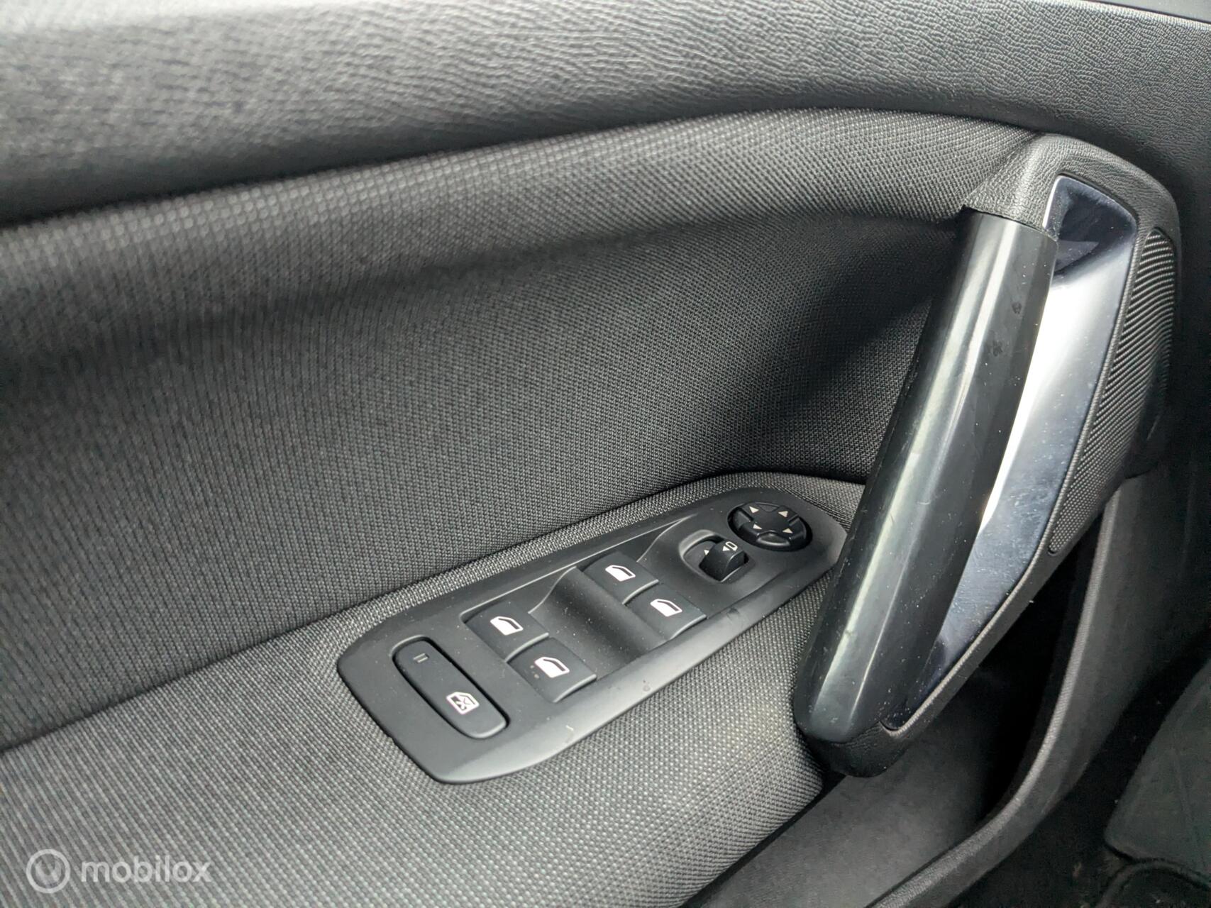 Foto van Peugeot 308 SW