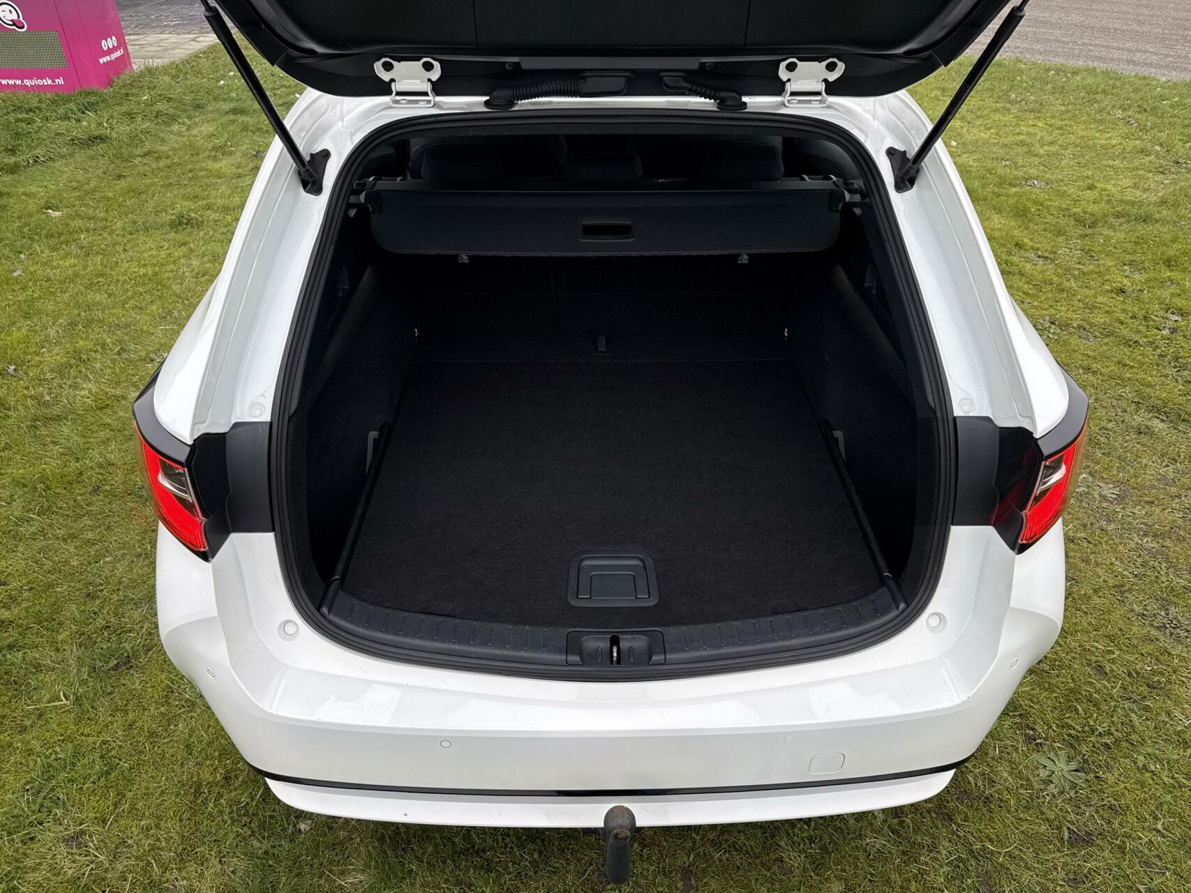 Foto van Toyota Corolla Touring Sports