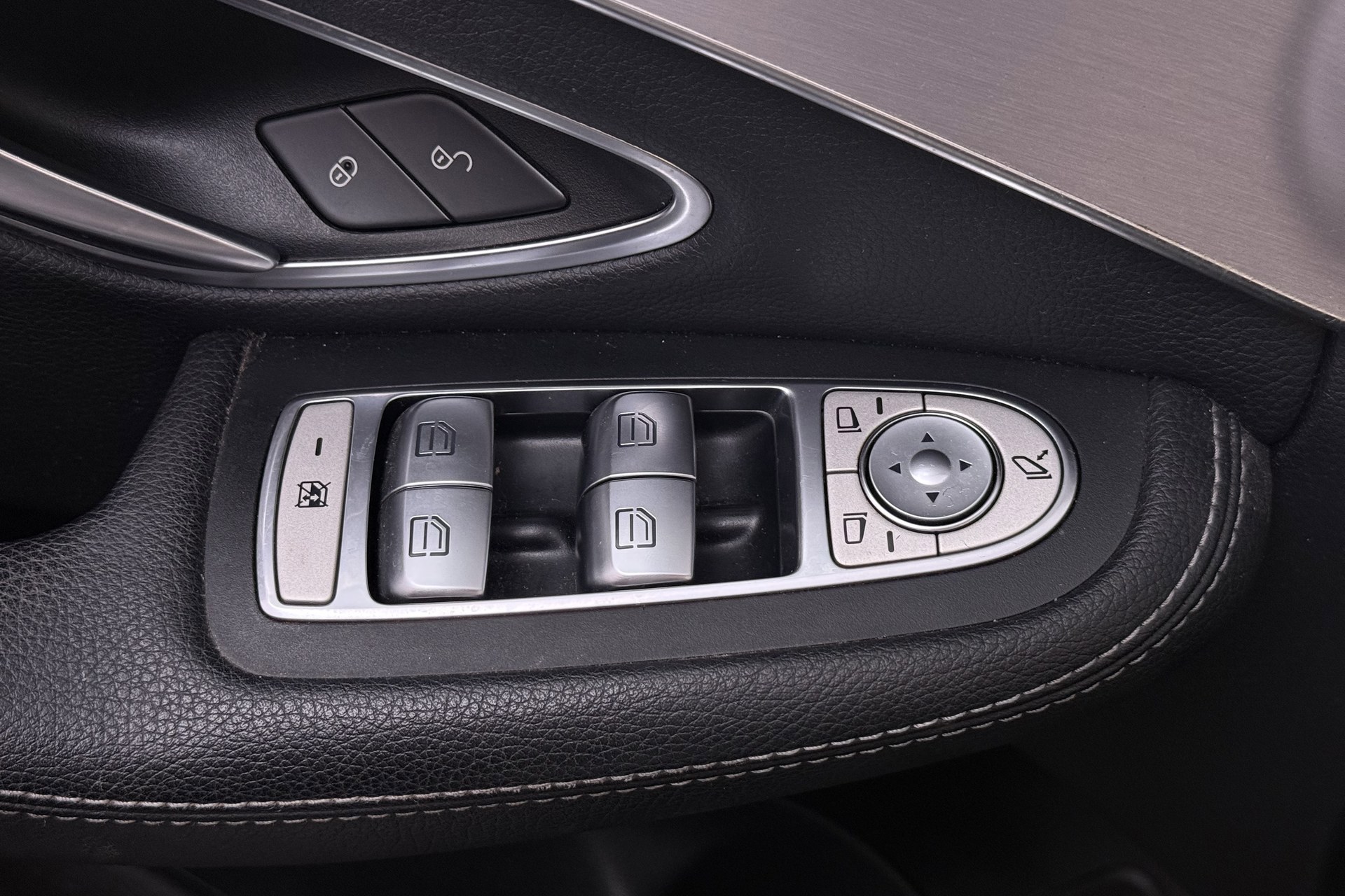 Foto van Mercedes-Benz C 200