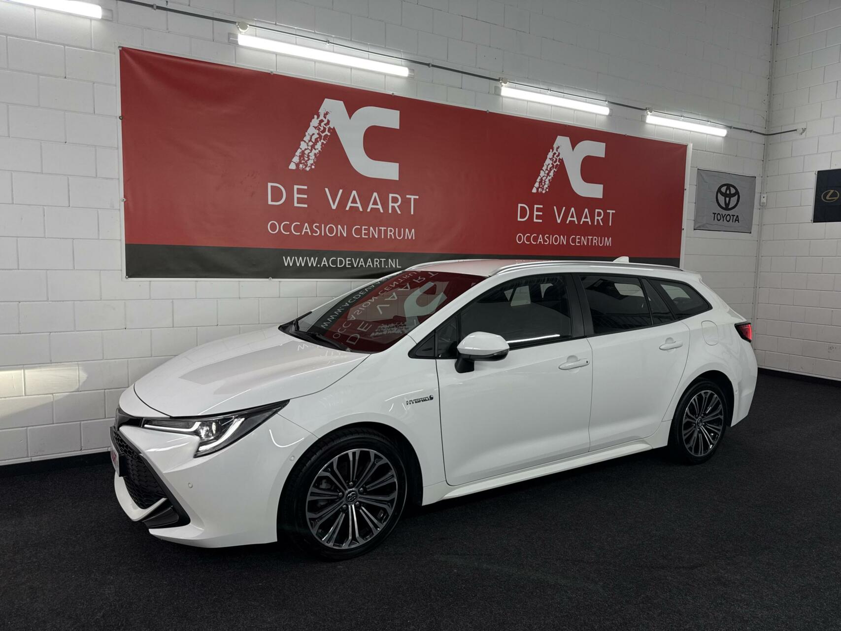 Toyota Corolla Touring Sports 1.8 Hybrid - VERKOCHT! 2019 - voorkant