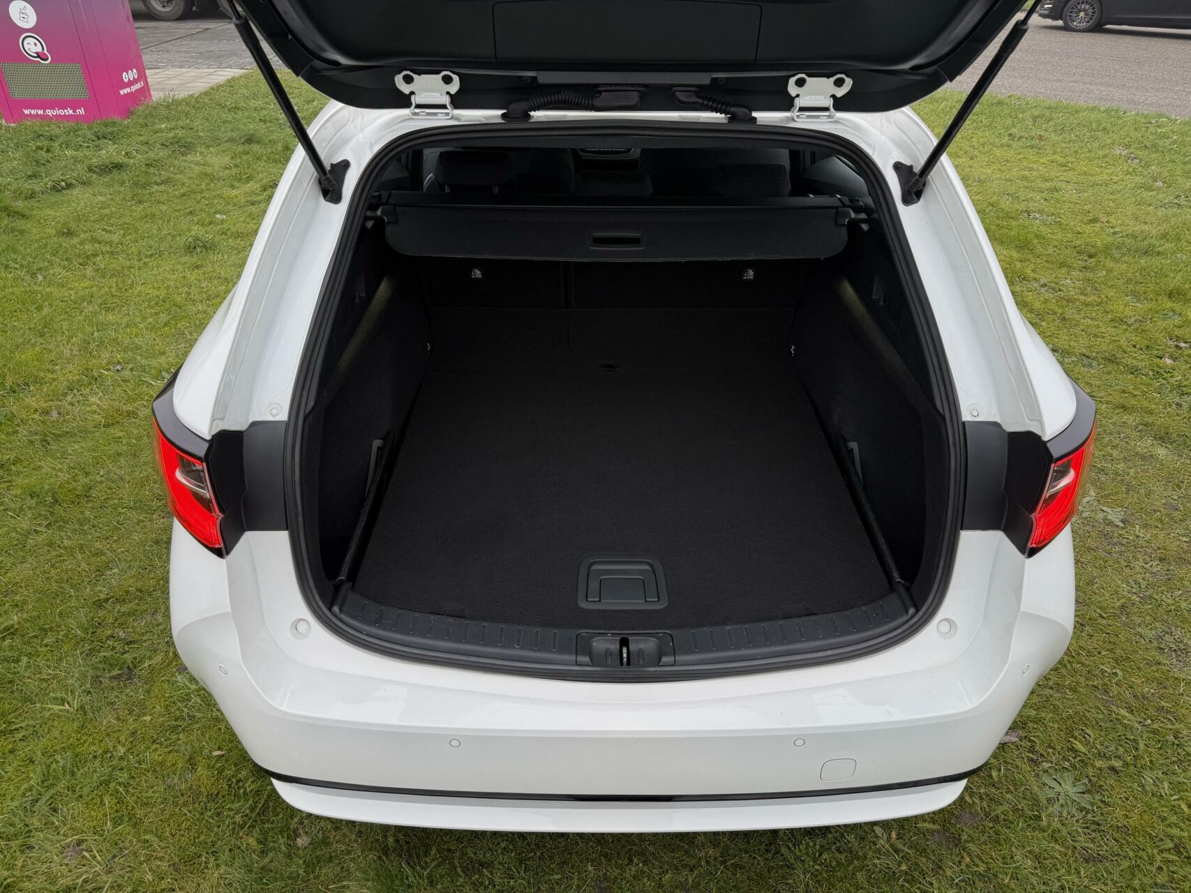 Foto van Toyota Corolla Touring Sports