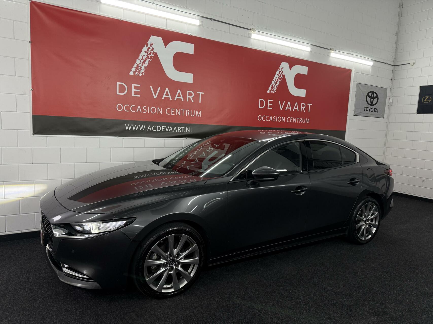 Mazda 3 2.0 e-SkyActiv-X M Hybrid 180 Luxury - VERKOCHT! 2019 - voorkant