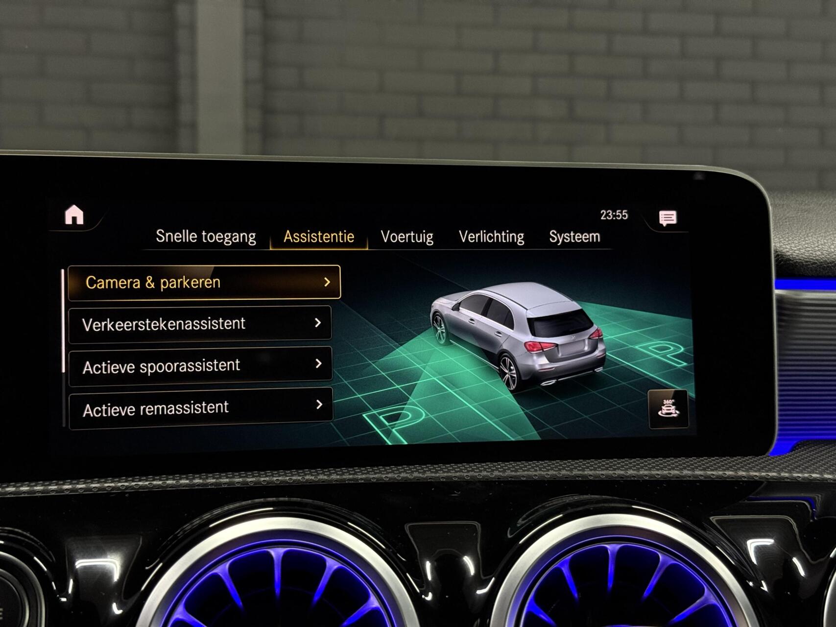Foto van Mercedes-Benz A 250