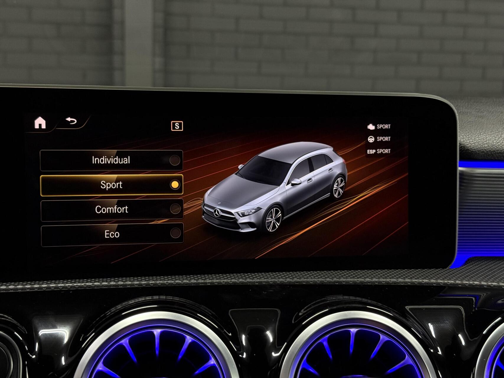 Foto van Mercedes-Benz A 250