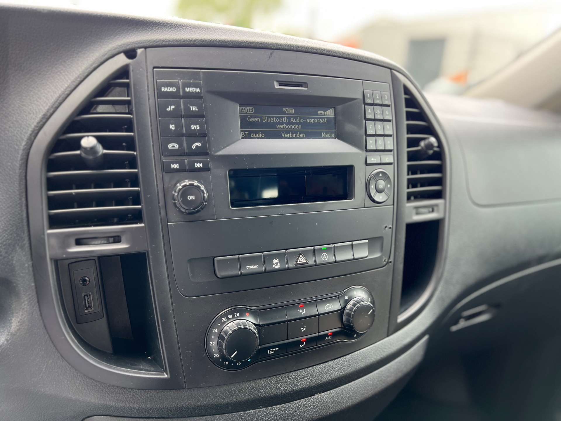 Foto van Mercedes-Benz Vito Tourer