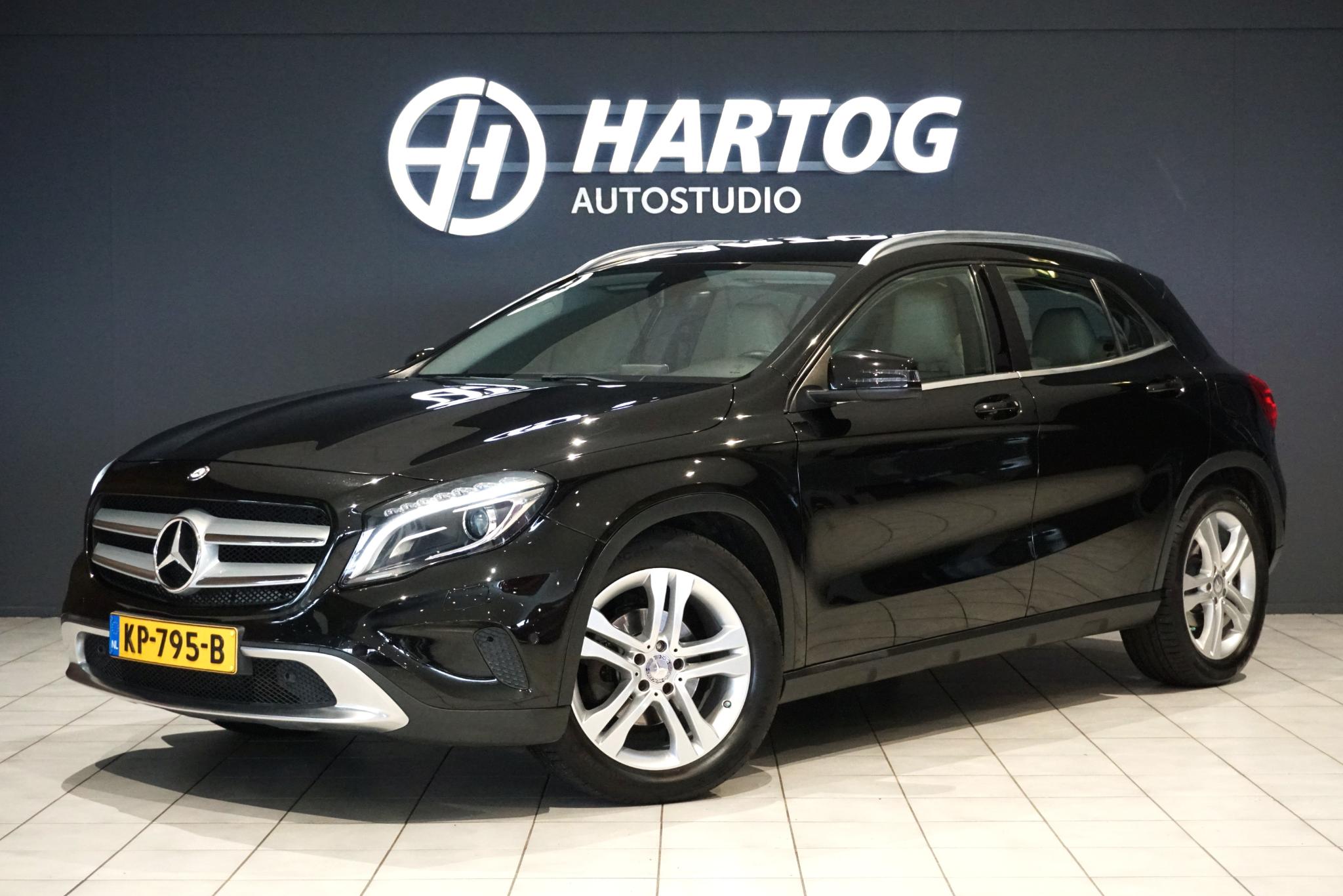 Mercedes-Benz Gla 180 Ambition 2015 - voorkant