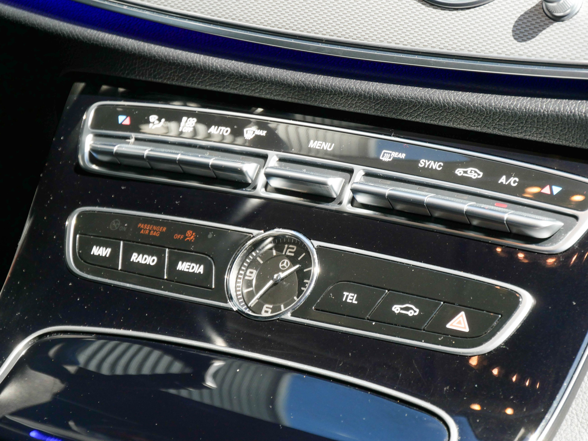 Foto van Mercedes-Benz E 200