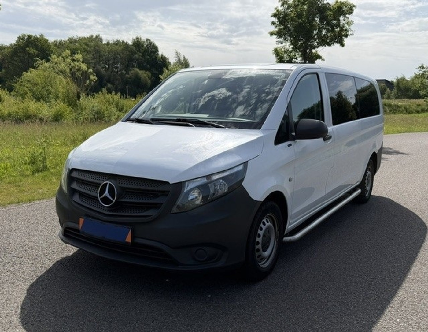 Foto van Mercedes-Benz Vito Tourer