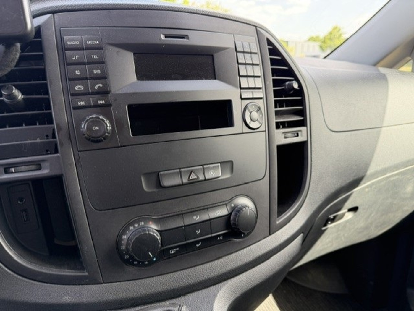 Foto van Mercedes-Benz Vito Tourer