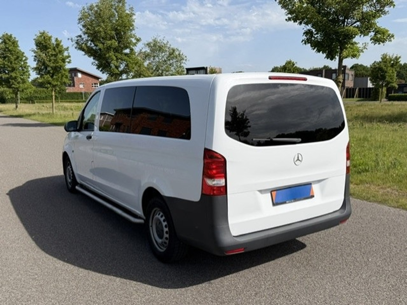 Foto van Mercedes-Benz Vito Tourer