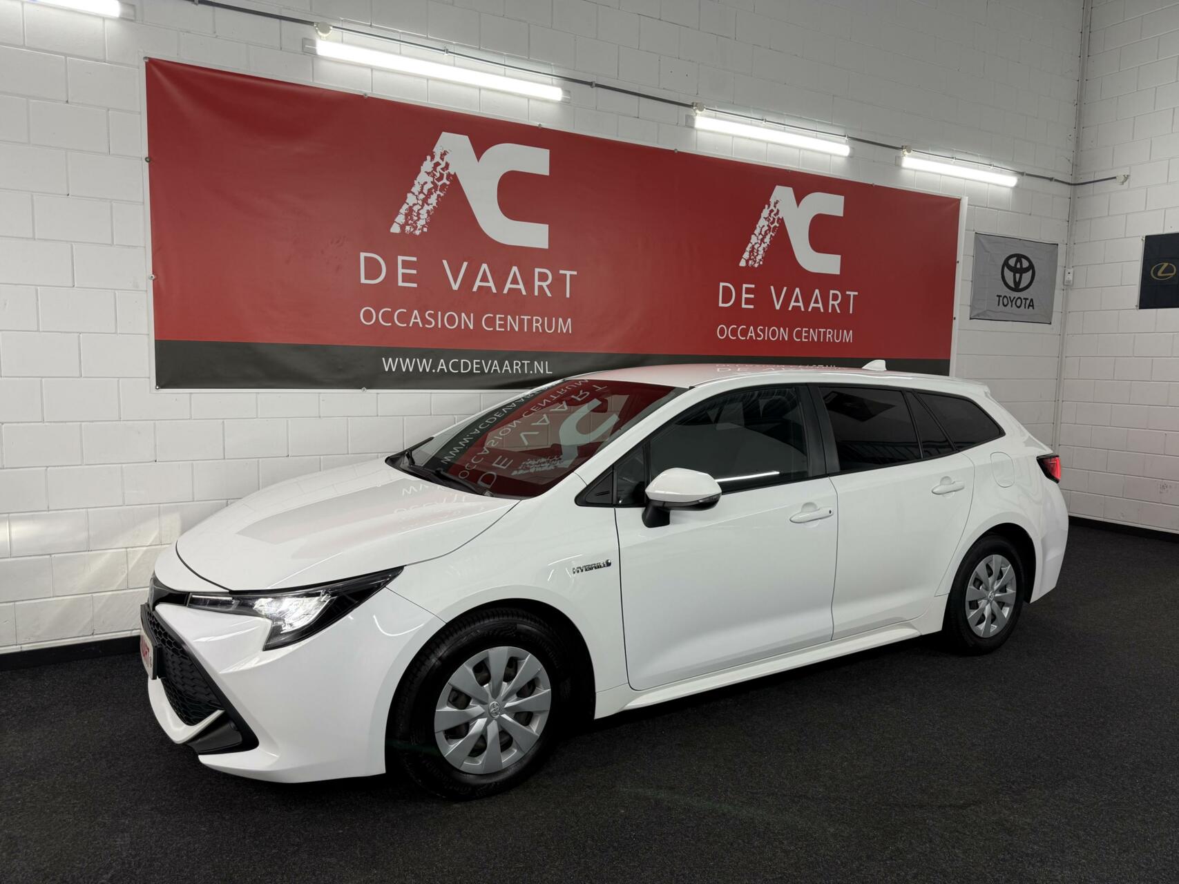 Toyota Corolla Touring Sports 1.8 Hybrid - VERKOCHT! 2019 - voorkant