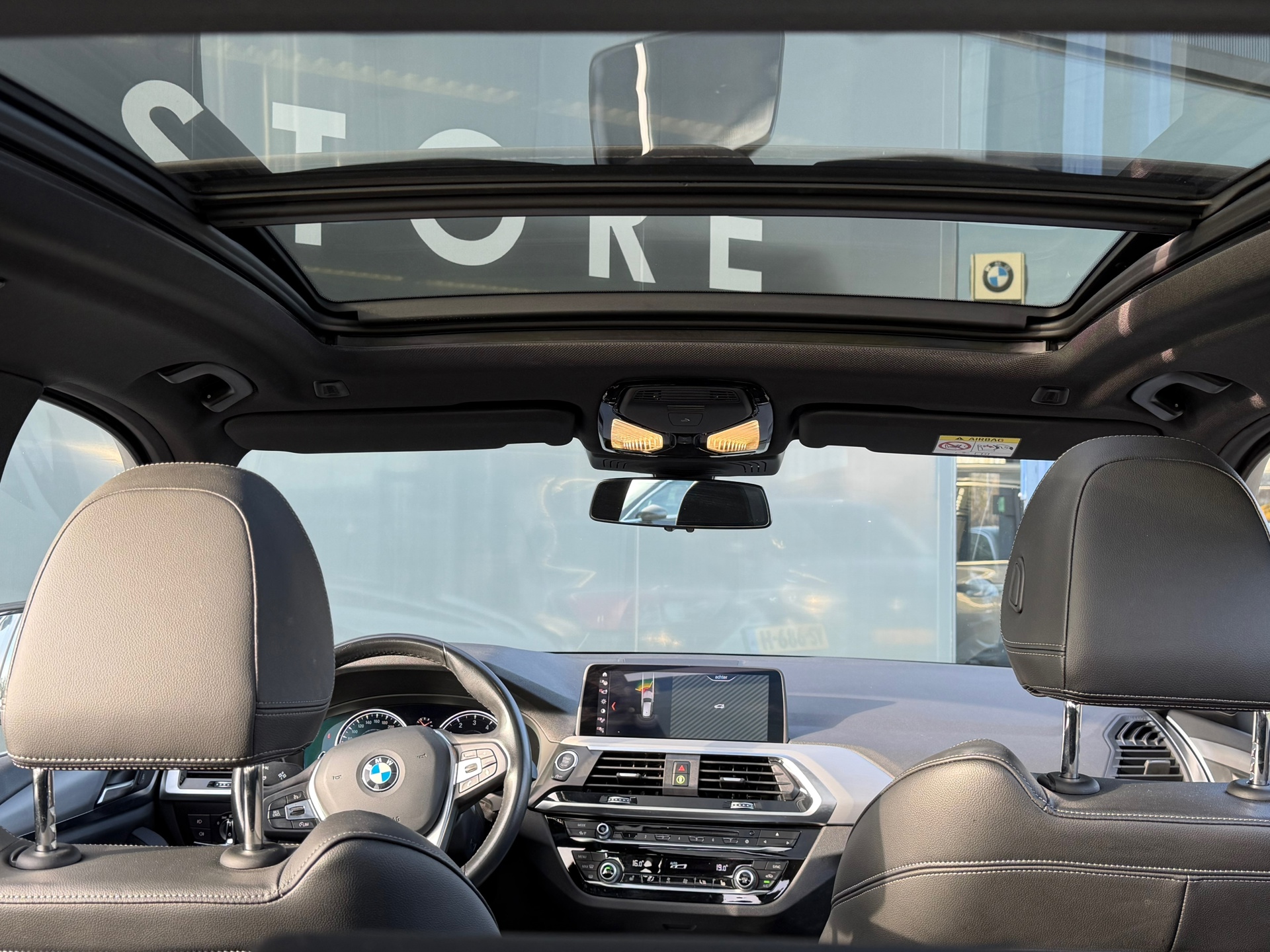 Foto van BMW X3 Sdrive20i