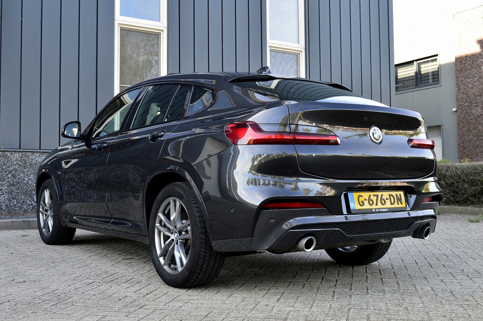 Foto van BMW X4 Xdrive20i