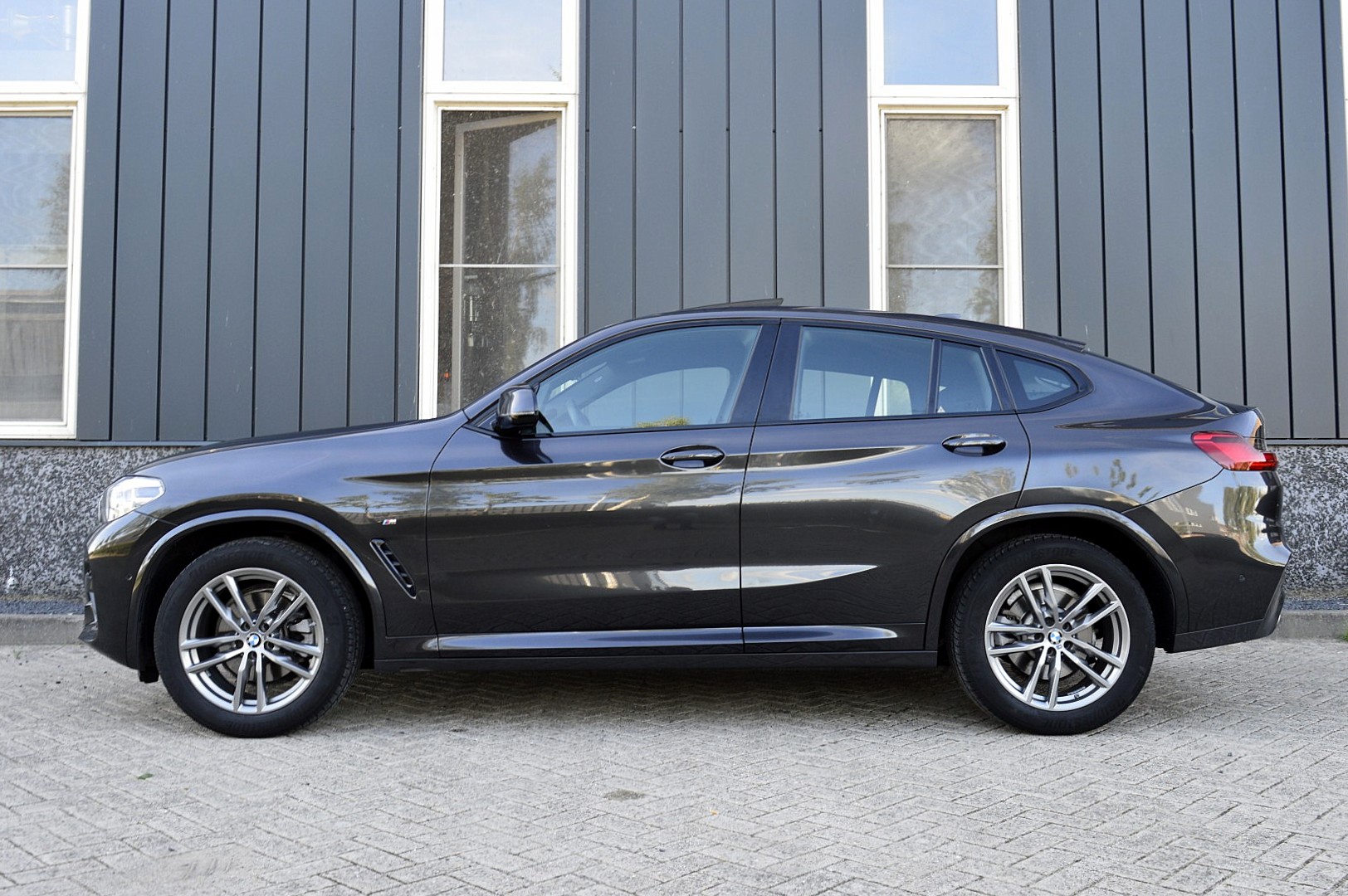 Foto van BMW X4 Xdrive20i