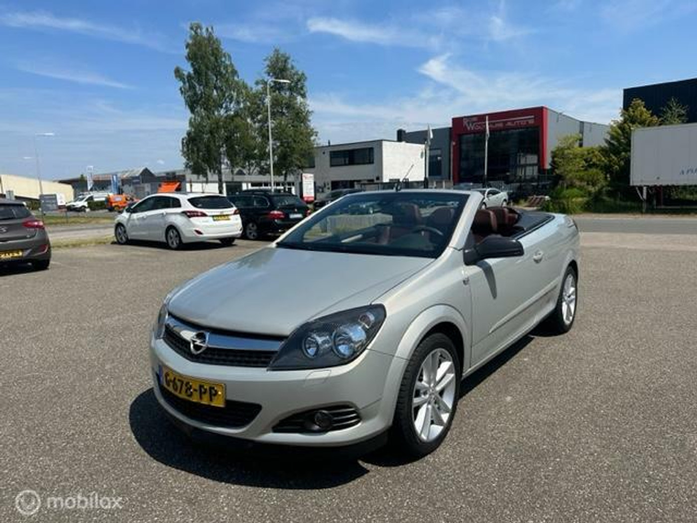 Opel Astra Twintop 1.8 Enjoy met leder! 2006 - voorkant