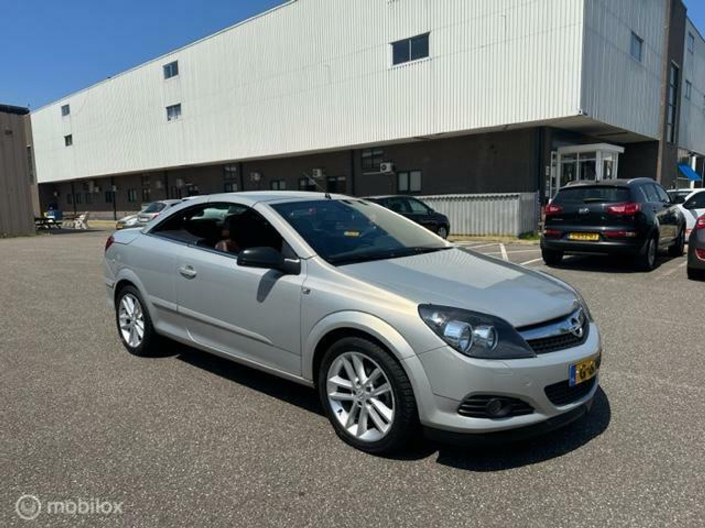 Foto van Opel Astra Twintop