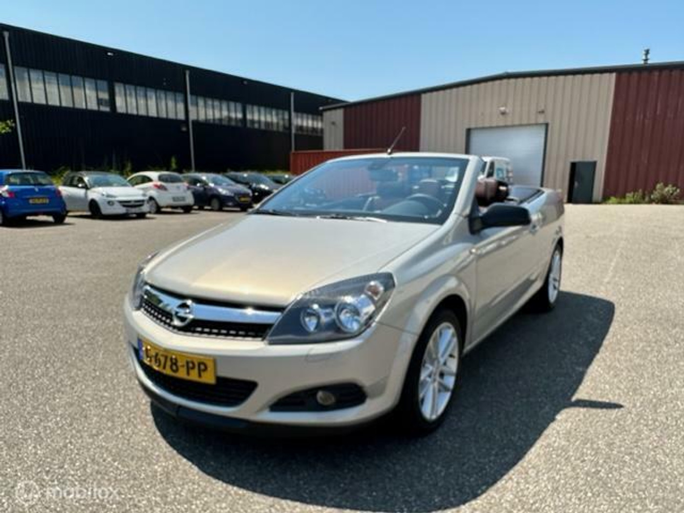 Foto van Opel Astra Twintop