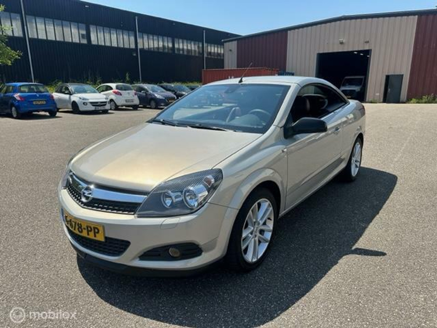 Foto van Opel Astra Twintop