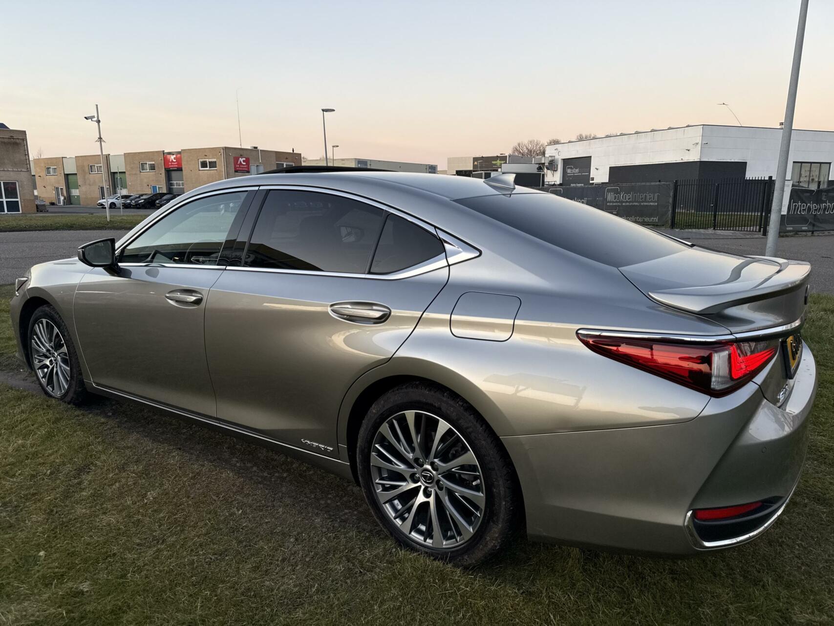 Foto van Lexus Es