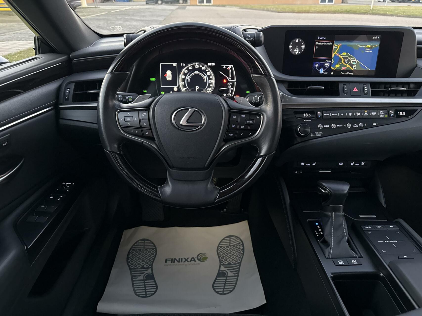 Foto van Lexus Es