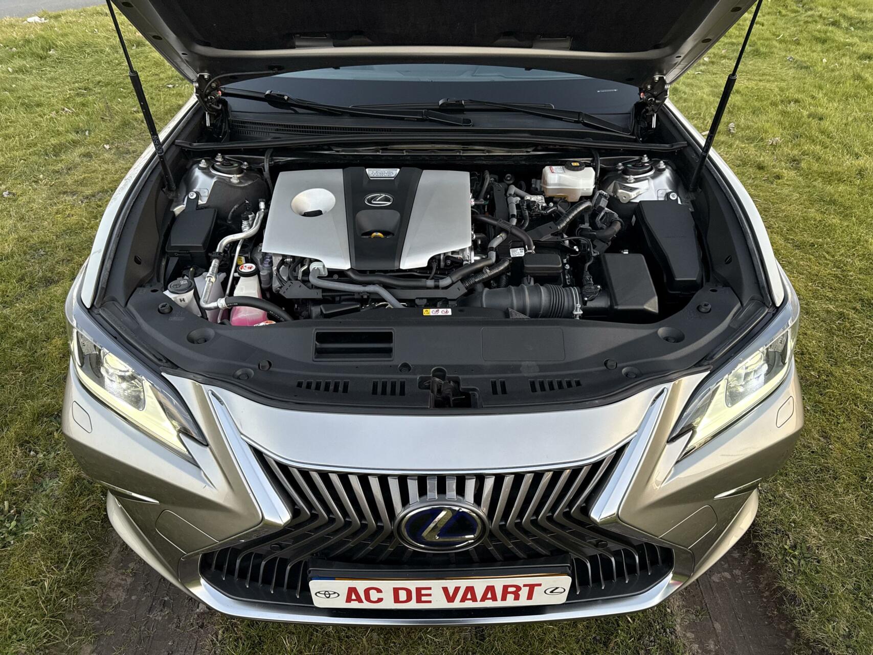 Foto van Lexus Es
